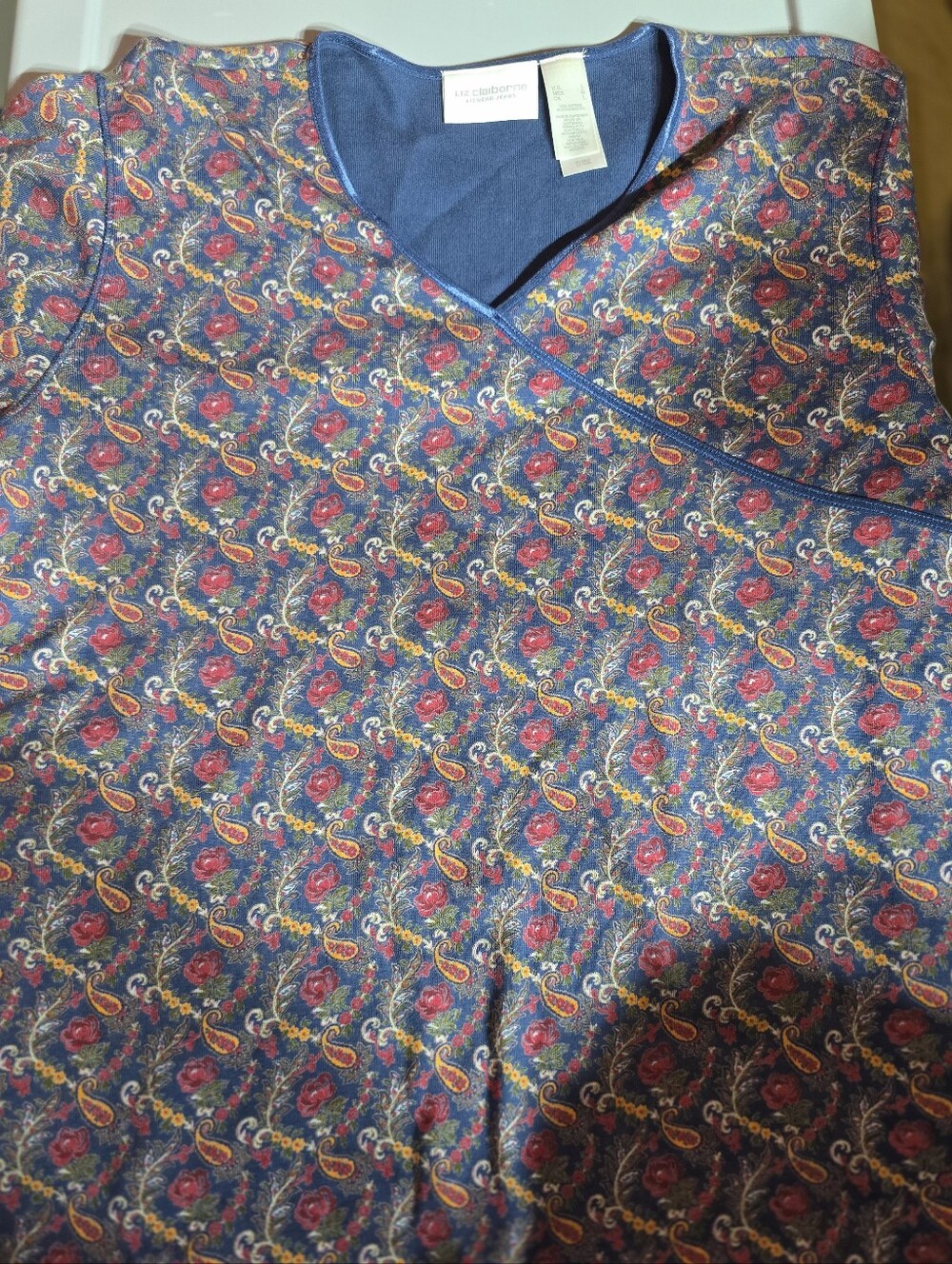 Liz Claiborne Blue Floral Paisley V-Neck Top